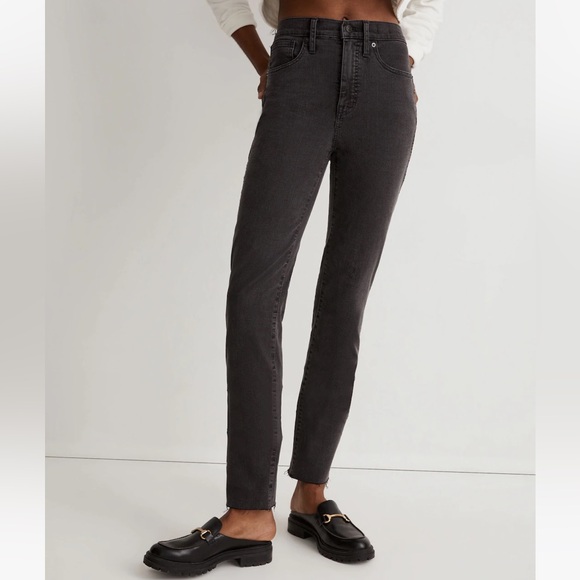 Madewell Denim - Madewell Stovepipe Jeans in Banberry wash: raw hem edition